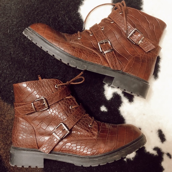 JustFab Shoes - Brown boots JustFab Shoes - Brown boots